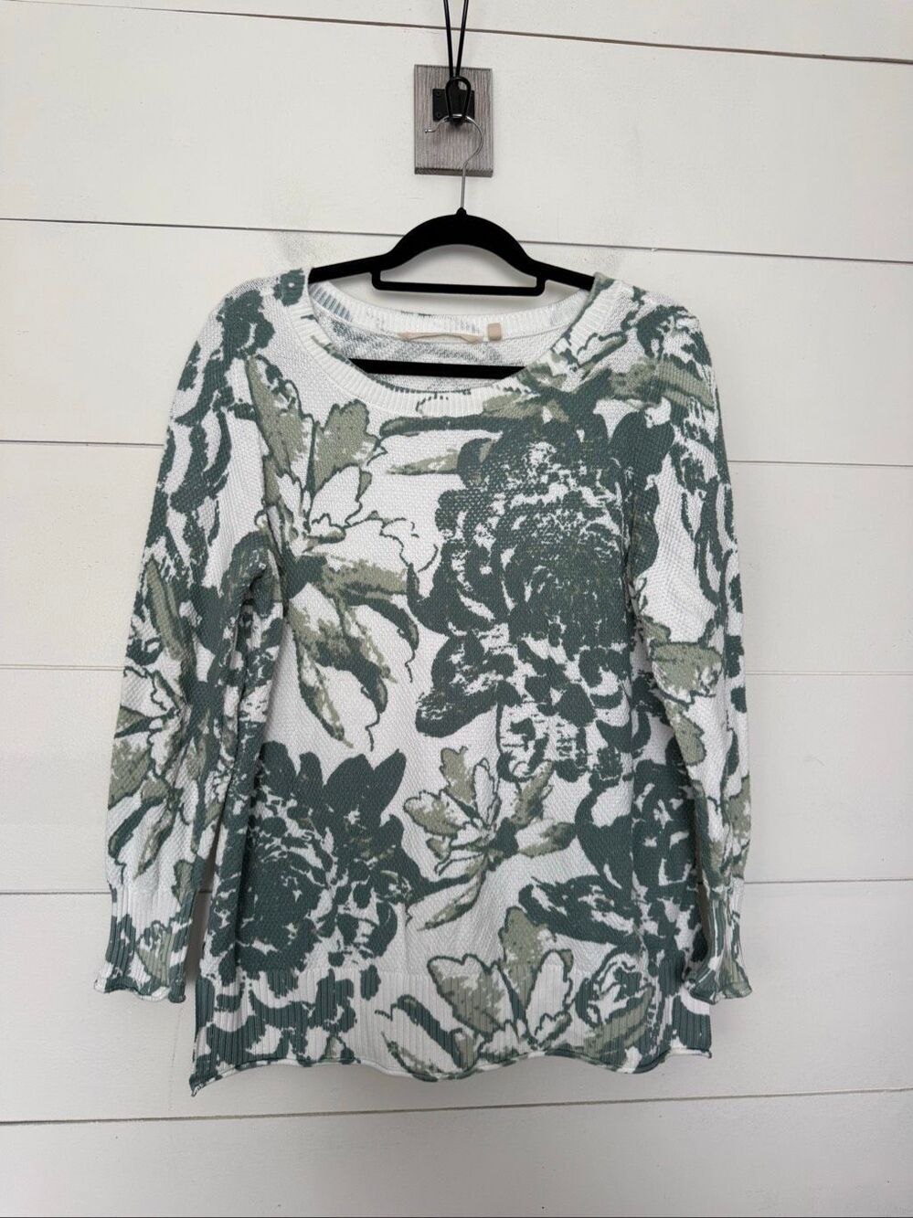 Soft Surroundings Women’s Large Green White Floral Sweater Pullover
